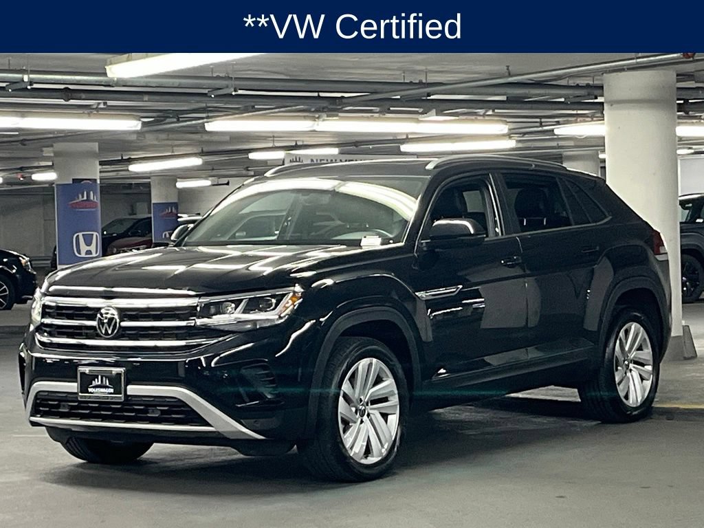 Certified 2023 Volkswagen Atlas Cross Sport SE w/ Panoramic Sunroof Package AWD/4WD image 3