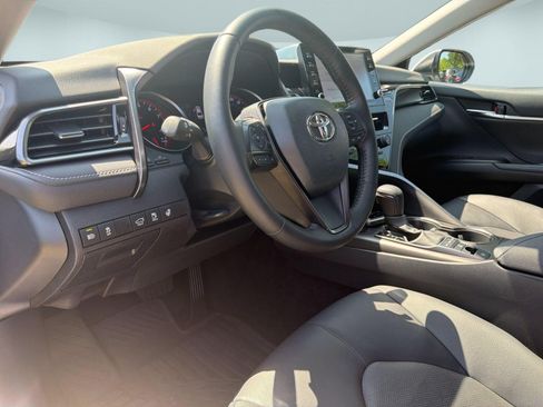 Used 2023 Toyota Camry XSE w/ Cold Weather Package FWD image 4