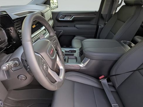 Used 2025 GMC Sierra 1500 SLT AWD/4WD image 7