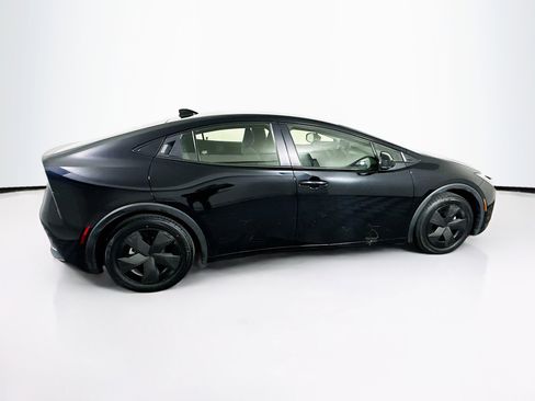 Used 2024 Toyota Prius LE image 10