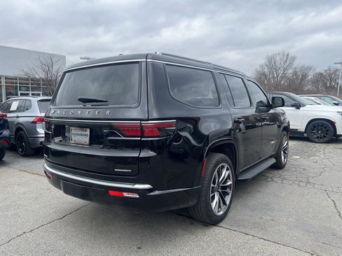 Used 2023 Jeep Wagoneer Series II w/ Premium Group I image 5