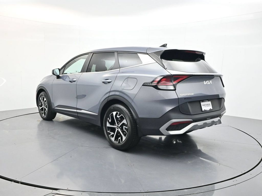 Used 2023 Kia Sportage EX FWD image 5