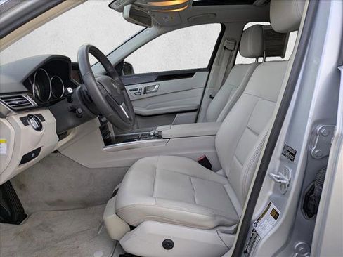 Used 2014 Mercedes-Benz E 350 Sedan image 17