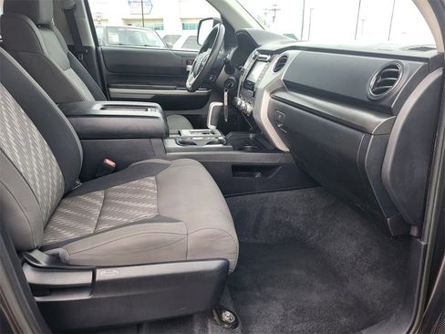 Used 2018 Toyota Tundra SR5 w/ SR5 Upgrade Package image 20