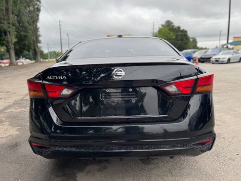 Used 2019 Nissan Altima 2.5 S FWD image 8