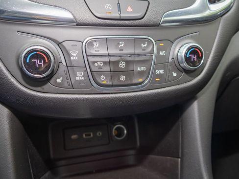 Used 2022 Chevrolet Equinox LT AWD/4WD image 20