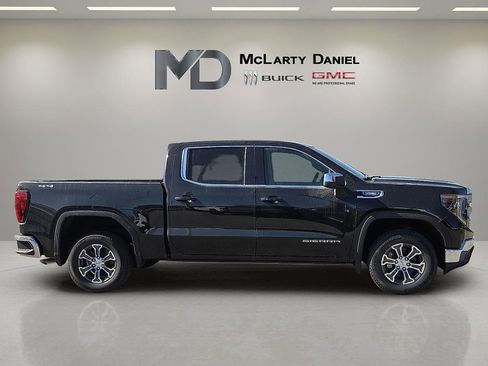 New 2026 GMC Sierra 1500 SLE w/ Preferred Package image 6