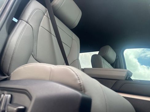 New 2026 Toyota Tundra Limited AWD/4WD image 27