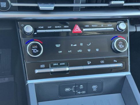 New 2026 Hyundai Santa Fe SE image 11