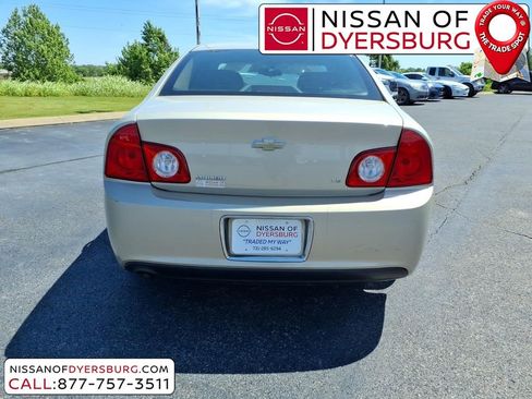 Used 2009 Chevrolet Malibu LS FWD image 4