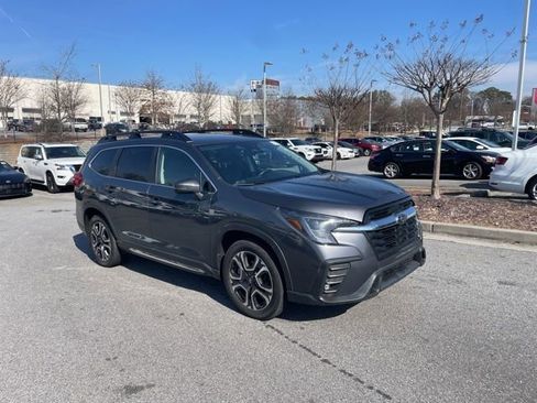 Used 2023 Subaru Ascent Limited image 1