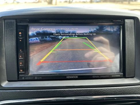 Used 2018 Dodge Grand Caravan SXT FWD image 17
