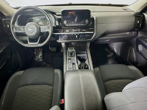 Used 2024 Nissan Pathfinder SV FWD image 17