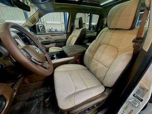 New 2026 RAM 1500 Laramie AWD/4WD image 13