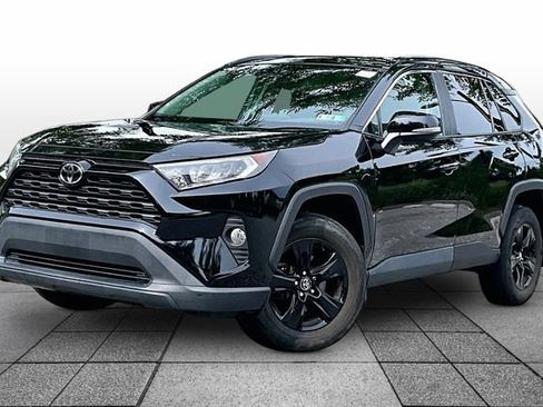 Used 2020 Toyota RAV4 XLE w/ All Weather Liner Package AWD/4WD image 2