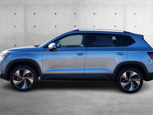 New 2025 Volkswagen Taos SE image 24