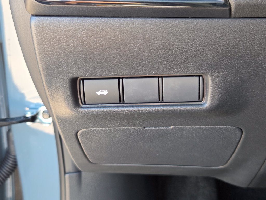 New 2027 Nissan Sentra SR FWD image 28