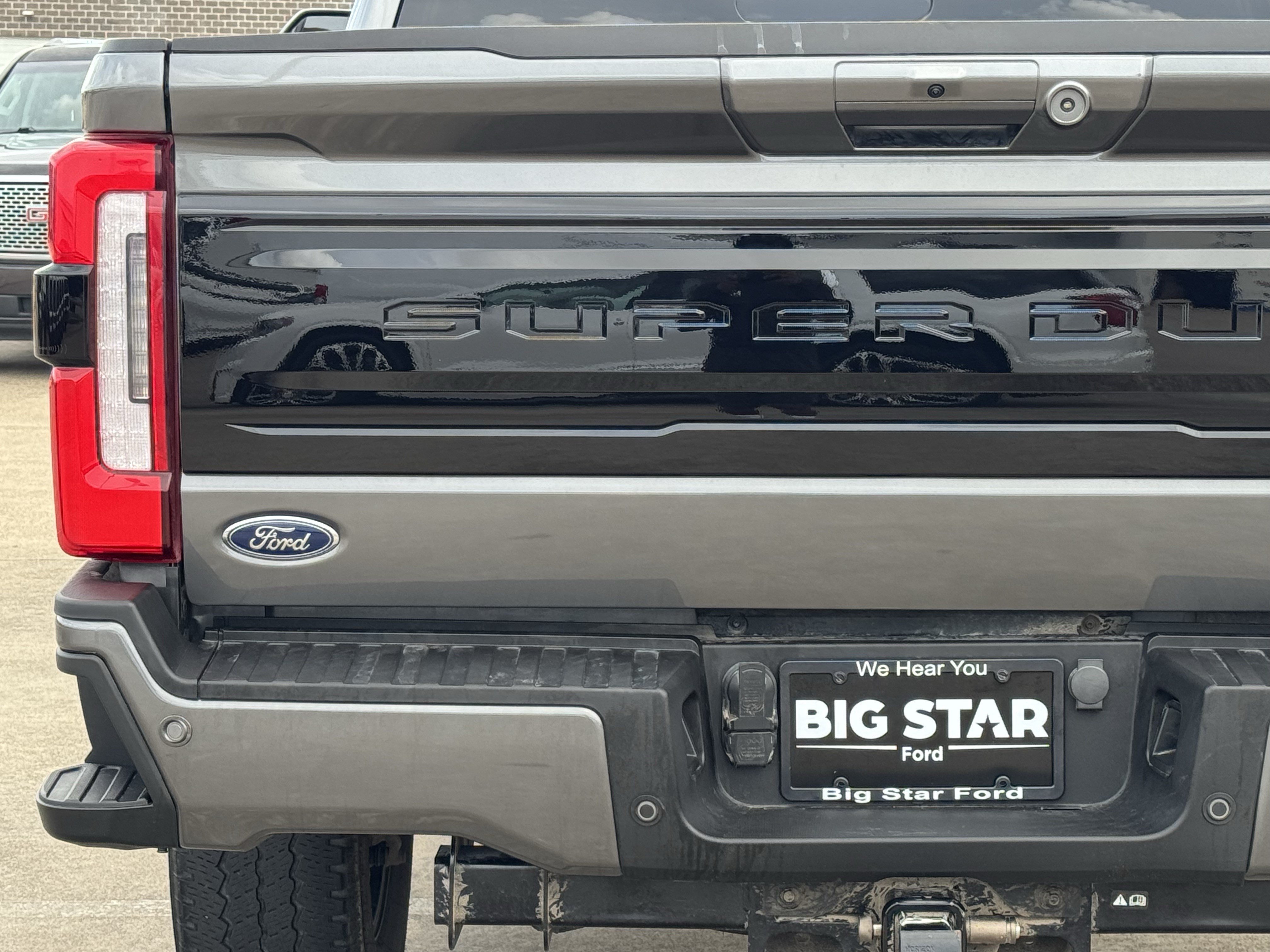 Used 2025 Ford F250 Platinum w/ FX4 Off-Road Package AWD/4WD image 10