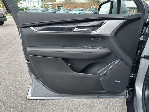 Certified 2023 Cadillac XT5 Premium Luxury AWD/4WD image 16