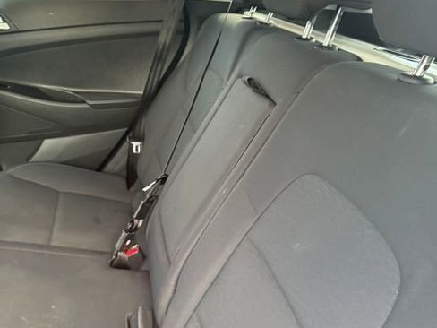 Used 2020 Hyundai Tucson SE image 9