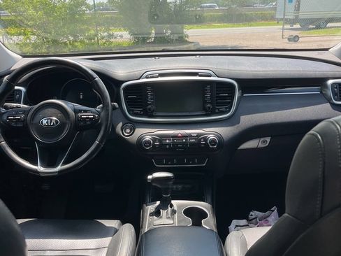 Used 2017 Kia Sorento SX FWD image 7
