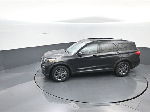 Certified 2023 Ford Explorer XLT w/ Equipment Group 202A image 22