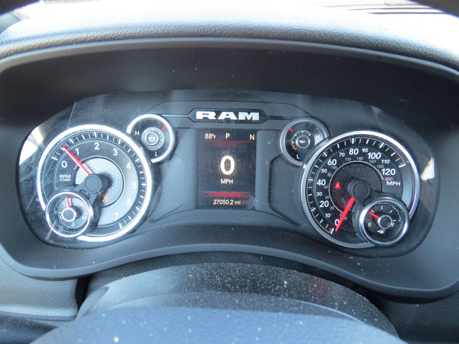 Used 2024 RAM 2500 Tradesman w/ Chrome Appearance Group AWD/4WD image 13
