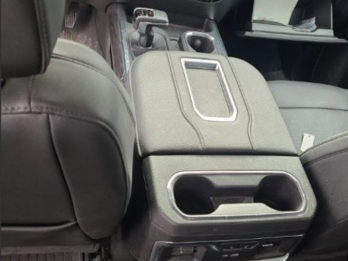 Used 2022 Chevrolet Silverado 1500 LTZ w/ LTZ Premium Package image 11