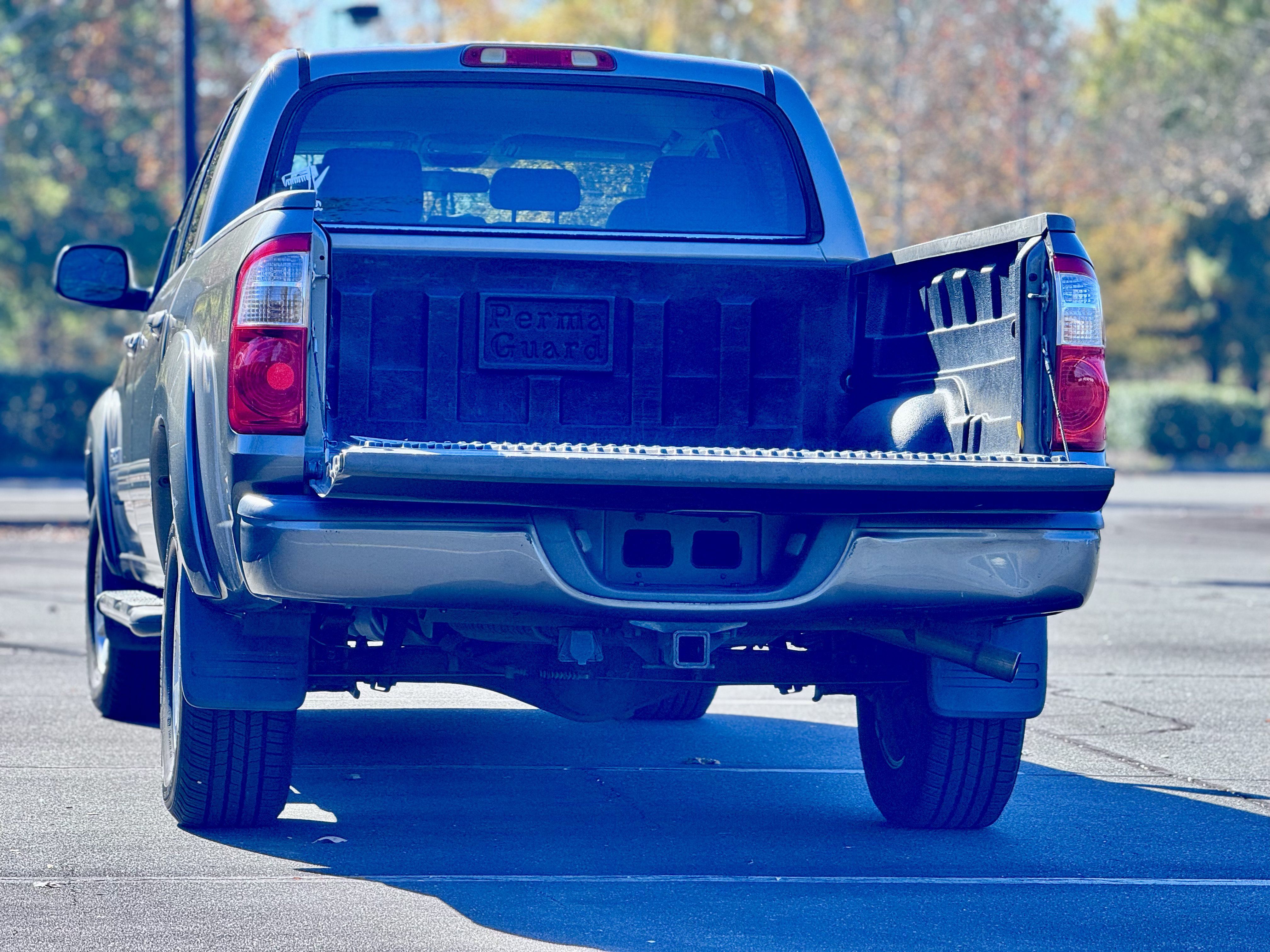 Used 2005 Toyota Tundra Limited w/ All Weather Guard Pkg RWD image 34