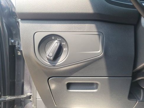 New 2024 Volkswagen Tiguan SE R-Line image 35