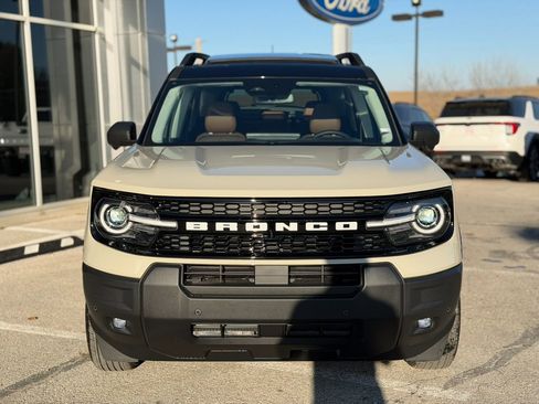 New 2025 Ford Bronco Sport Outer Banks w/ Outer Banks Tech Package+ image 2