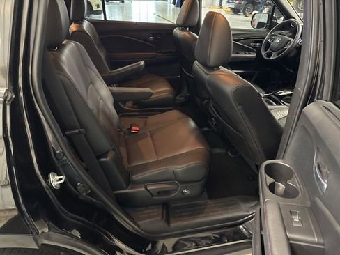 Used 2022 Honda Pilot Black Edition image 9