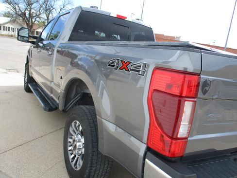Used 2021 Ford F250 Lariat w/ Lariat Value Package AWD/4WD image 5