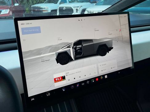 Used 2025 Tesla Cybertruck AWD Crew Cab image 24