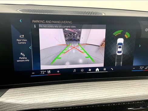 New 2026 BMW 330i Sedan w/ Convenience Package RWD image 15