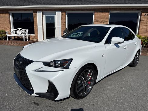 Used 2019 Lexus IS 350 F Sport w/ F Sport Package RWD image 3