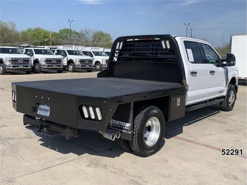 Used 2023 Ford F350 XLT w/ FX4 Off-Road Package AWD/4WD image 2