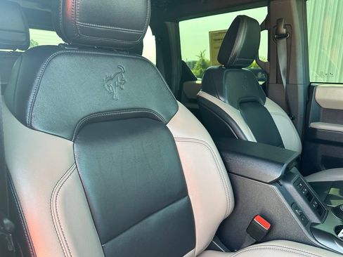 Used 2022 Ford Bronco Wildtrak AWD/4WD image 33