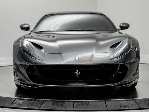 Used 2023 Ferrari 812 GTS RWD image 3