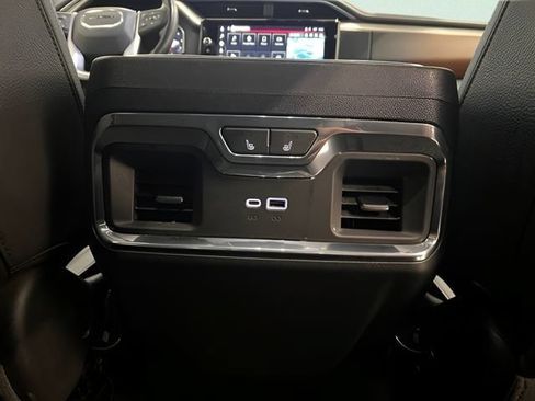 Certified 2024 GMC Sierra 1500 Denali AWD/4WD image 9