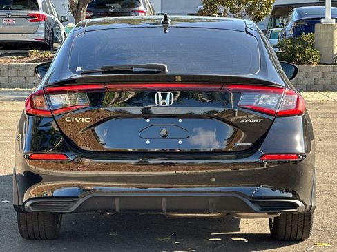 Certified 2025 Honda Civic Sport image 5
