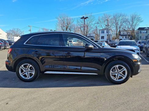 Used 2018 Audi Q5 2.0T Premium Plus w/ Premium Plus Package image 26