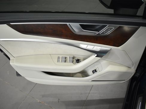 Used 2023 Audi A7 3.0T Prestige w/ Luxury Package AWD/4WD image 32