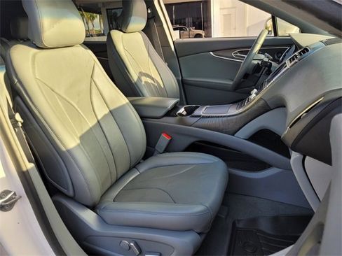 Used 2019 Lincoln Nautilus Reserve w/ Cargo Utility Package image 16