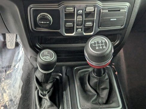 Certified 2021 Jeep Wrangler Unlimited Sahara image 20