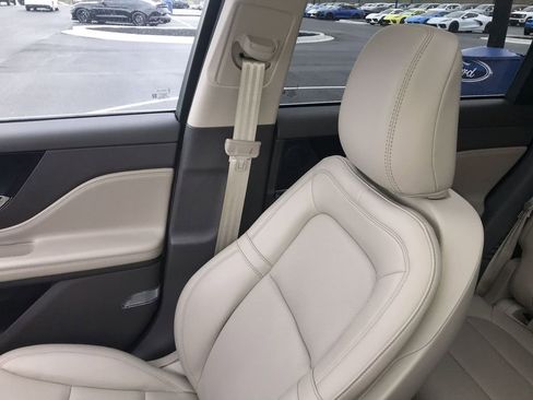 Used 2024 Lincoln Corsair AWD w/ Equipment Group 101A image 24