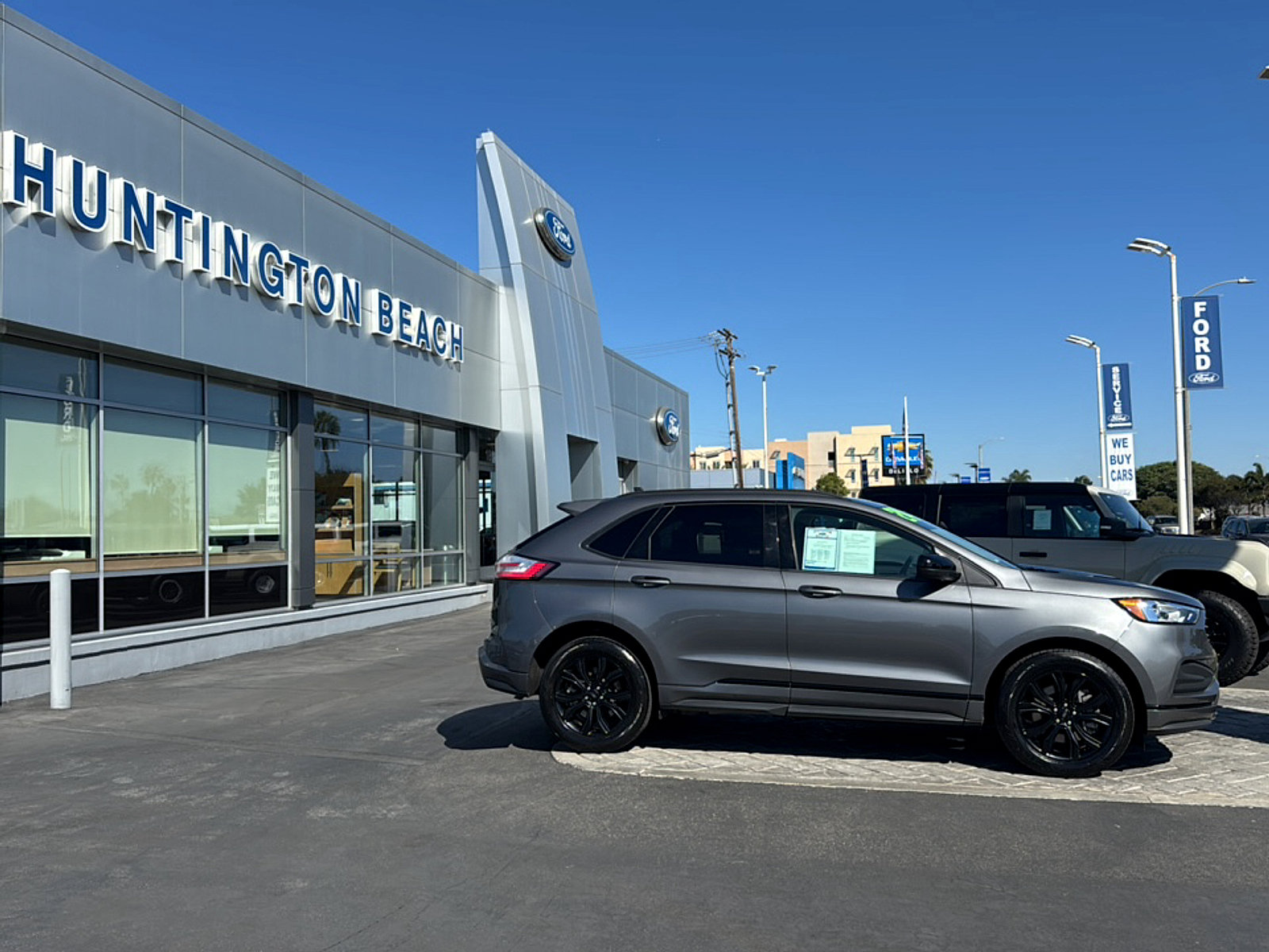 Used 2024 Ford Edge SE w/ Black Appearance Package AWD/4WD image 3