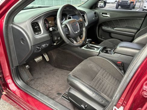 Used 2017 Dodge Charger R/T RWD image 14