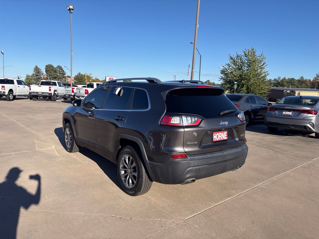 Used 2019 Jeep Cherokee Latitude Plus w/ Cold Weather Group AWD/4WD image 5