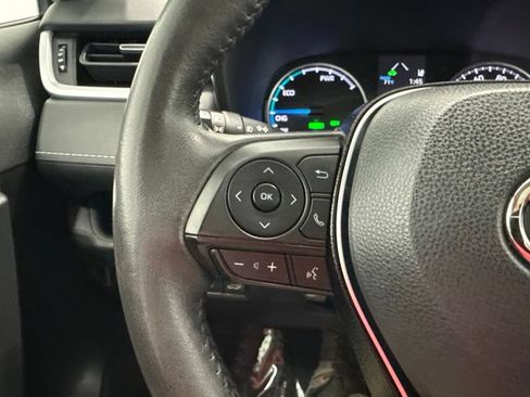 Used 2021 Toyota RAV4 XLE Premium AWD/4WD image 28